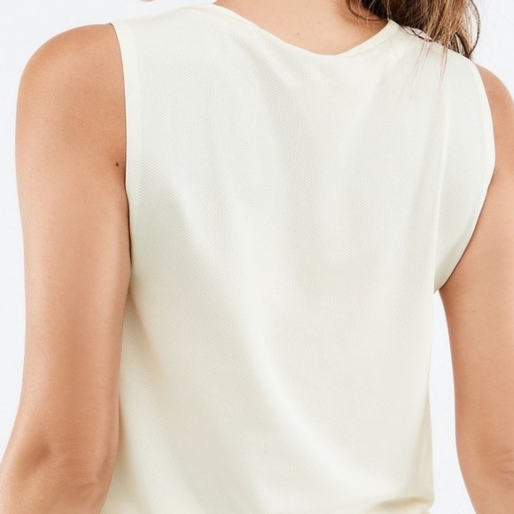 Fabletics Teagan muscle tank color silk size XL - Picture 2 of 9